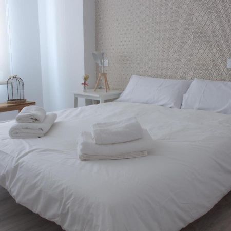 Housingcoruna Riazor Playa A Coruna Exterior photo